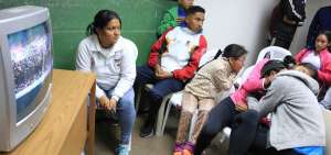 Unos 30 j&oacute;venes que se entrenan a diario con Andr&eacute;s Chocho se reunieron en Cuenca para mirar la competencia. 