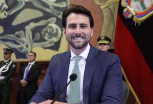 Niels Olsen, presidente de la Asamblea Nacional, determinó que los legisladores deberán trabajar de lunes a viernes. 