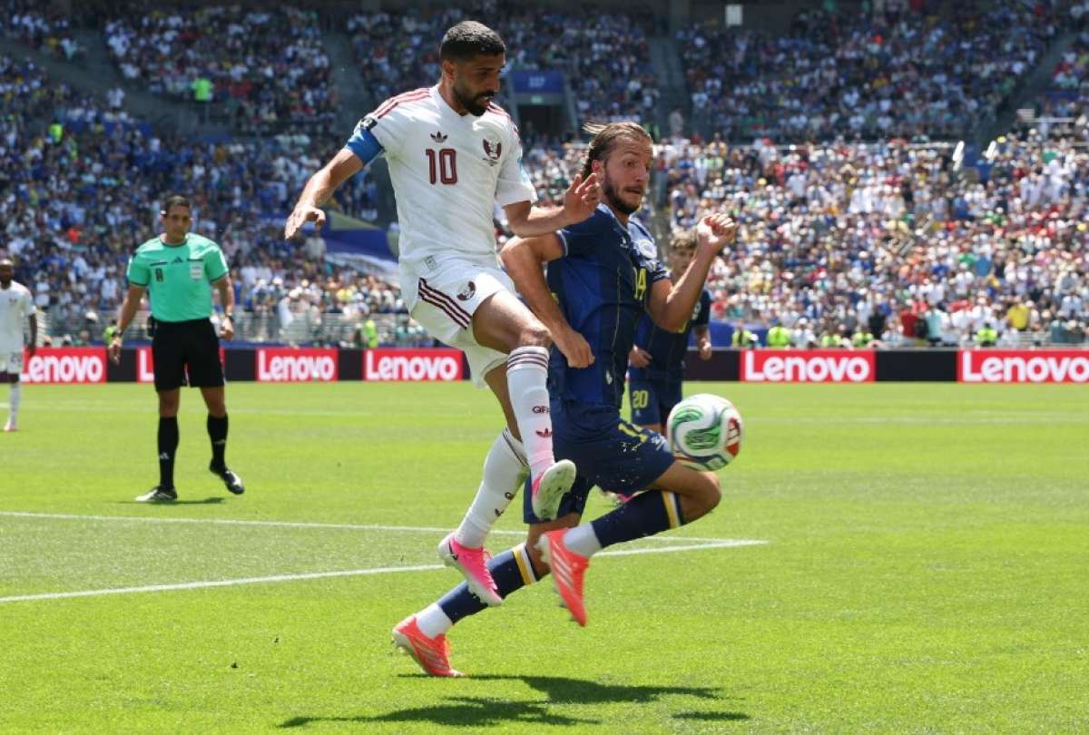 Bosnia busca el paso a la siguiente ronda del Mundial.