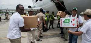 Ayuda humanitaria llega a Esmeraldas