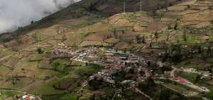 Angamarca est&aacute; ubicada a un costado de la v&iacute;a Pujil&iacute;-Pangua, cantones de Cotopaxi 100% agr&iacute;colas.