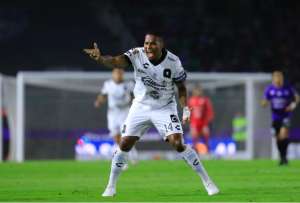 Antonio Valencia regresa a Ecuador