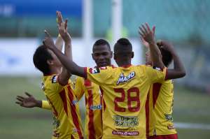 Aucas deja escapar un triunfo  