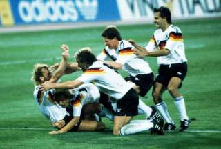 Andreas Brehme anotó el gol del título en el Mundial de Italia 90