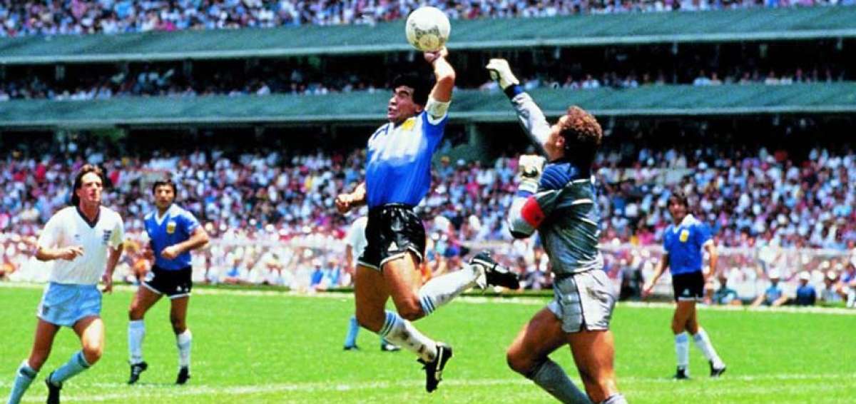 Maradona: "Con tecnolog&iacute;a, mi gol a Inglaterra no habr&iacute;a contado"