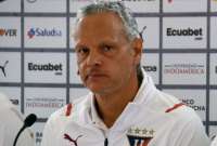 El exdirigente ‘albo’ Esteban Paz confirmó la demanda de USD 3 millones contra Liga de Quito. 