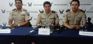 Luis Chica, director de Antinarc&oacute;ticos del DMQ (centro) detall&oacute; los resultados de los operativos.