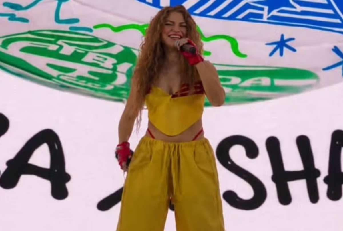 El espect&aacute;culo gener&oacute; un intenso debate en redes sociales, donde usuarios cuestionaron el uso de elementos asociados al torneo y recordaron anteriores controversias protagonizadas por la artista venezolana.