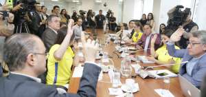 La pr&oacute;xima semana la Comisi&oacute;n de Desarrollo Econ&oacute;mico tiene previsto reanudar la votaci&oacute;n de la objeci&oacute;n presidencial.