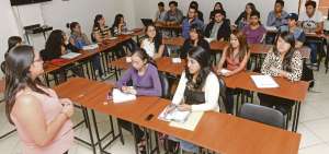 Los estudiantes reciben indicaciones para que tengan nociones b&aacute;sicas de periodismo. Diario El Tel&eacute;grafo publica una p&aacute;gina semanal con estas actividades.