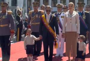 Los peque&ntilde;os Furio y Alvarito Noboa se robaron las c&aacute;maras, mientras la primera dama Lavinia Valbonesi destac&oacute; con dos cambios de vestuario.