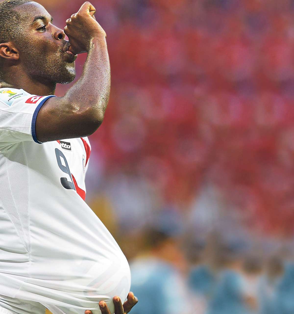 Joel Campbell sorprende al mundo