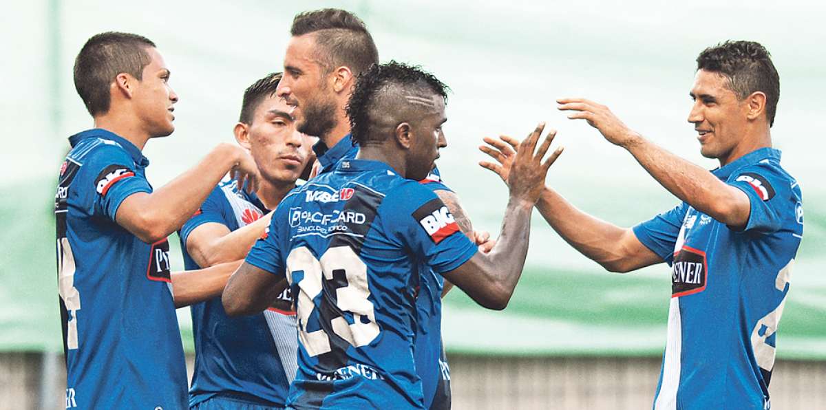 El partido entre Emelec y D. Cuenca abri&oacute; la jornada 11 del campeonato ecuatoriano de f&uacute;tbol de la serie A. Foto: Miguel Castro / El Tel&eacute;grafo
