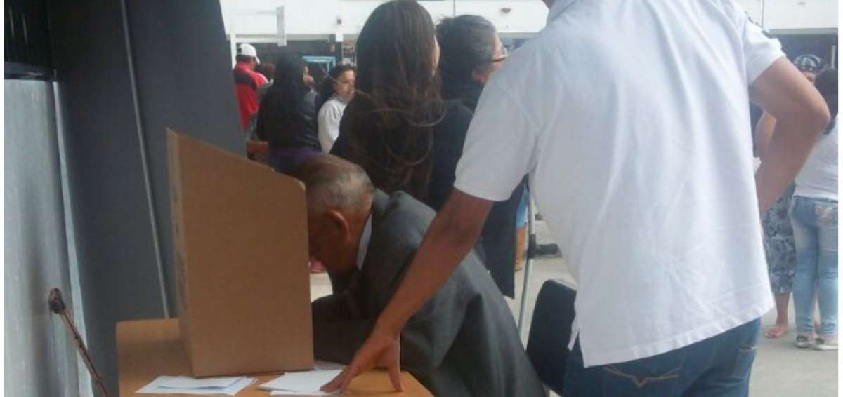 En Quito se espera mayor afluencia de votantes por la tarde