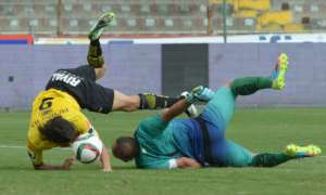 Azcona siente "orgullo" de estar en la Tri