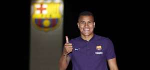 Murillo, de la grada de Mestalla a soluci&oacute;n de urgencia en el Barcelona