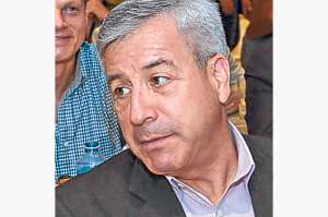 Mantilla renuncia a Espoli por malas relaciones con la FEF 