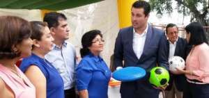 Instituciones de educaci&oacute;n especializada reciben kits deportivos