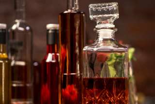 Operativo del SRI permitió el decomiso de más de 6.000 botellas de licor sin los respectivos sellos de seguridad.
