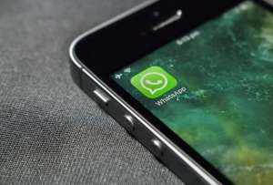 WhatsApp ya puede conectarse a la IA