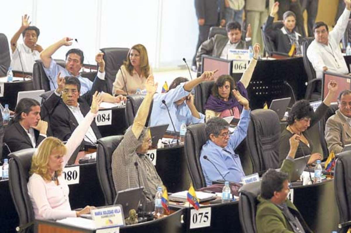 Los asamble&iacute;stas constituyentes se dieron cuenta del error de tipeo cuando ya era muy tarde para corregirlo. Foto: Archivo