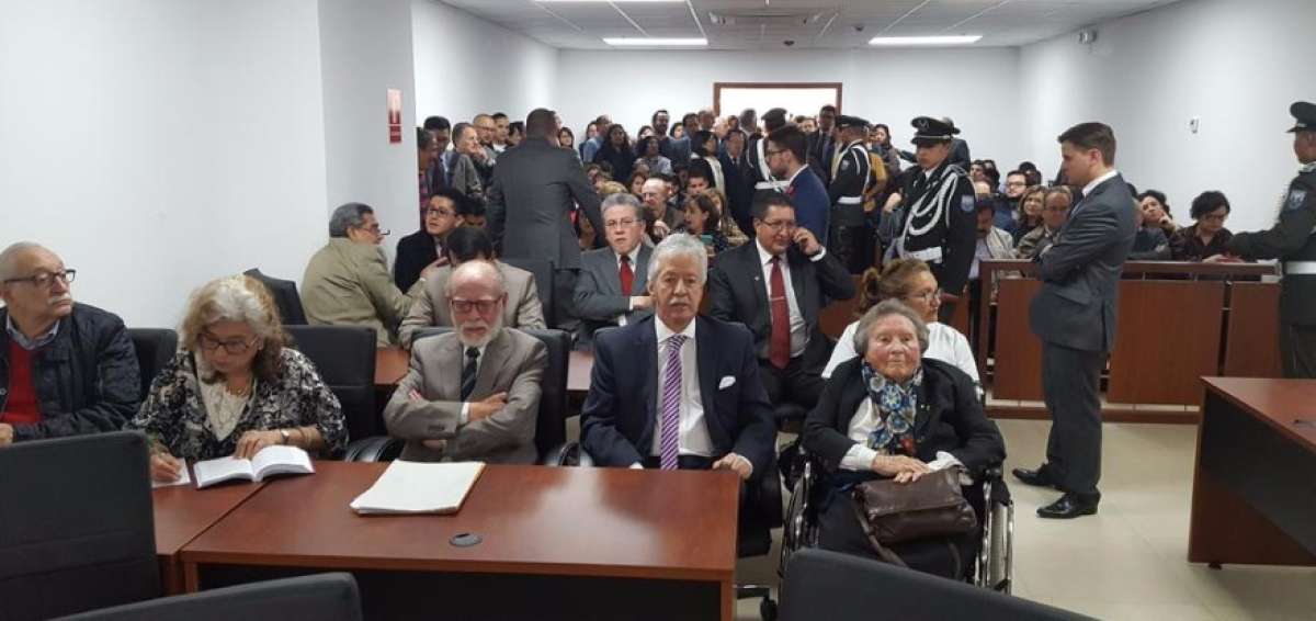El presidente electo de la Rep&uacute;blica, Len&iacute;n Moreno, hab&iacute;a animado a P&oacute;lit a revisar la demanda en contra de los 9 miembros de la Comisi&oacute;n.