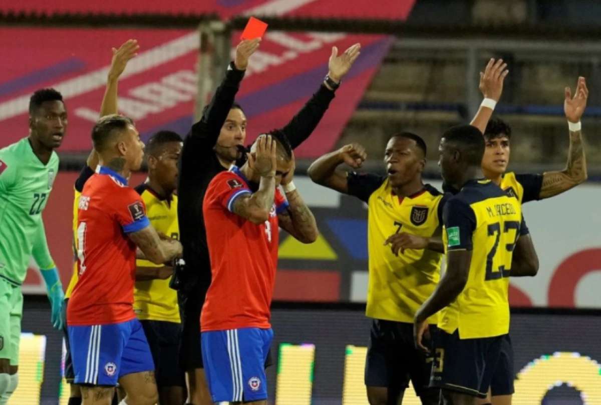 FIFA reduce el castigo a Arturo Vidal