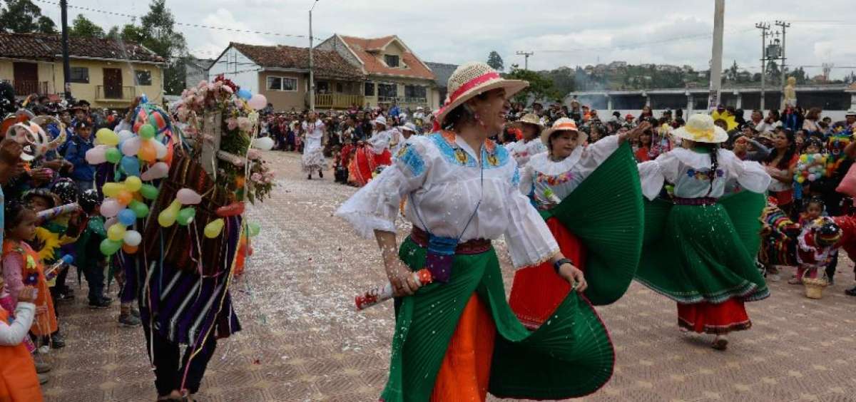 Los cantones orientales desde hoy y hasta el martes han organizado desfiles y bailes en estos carnavales.