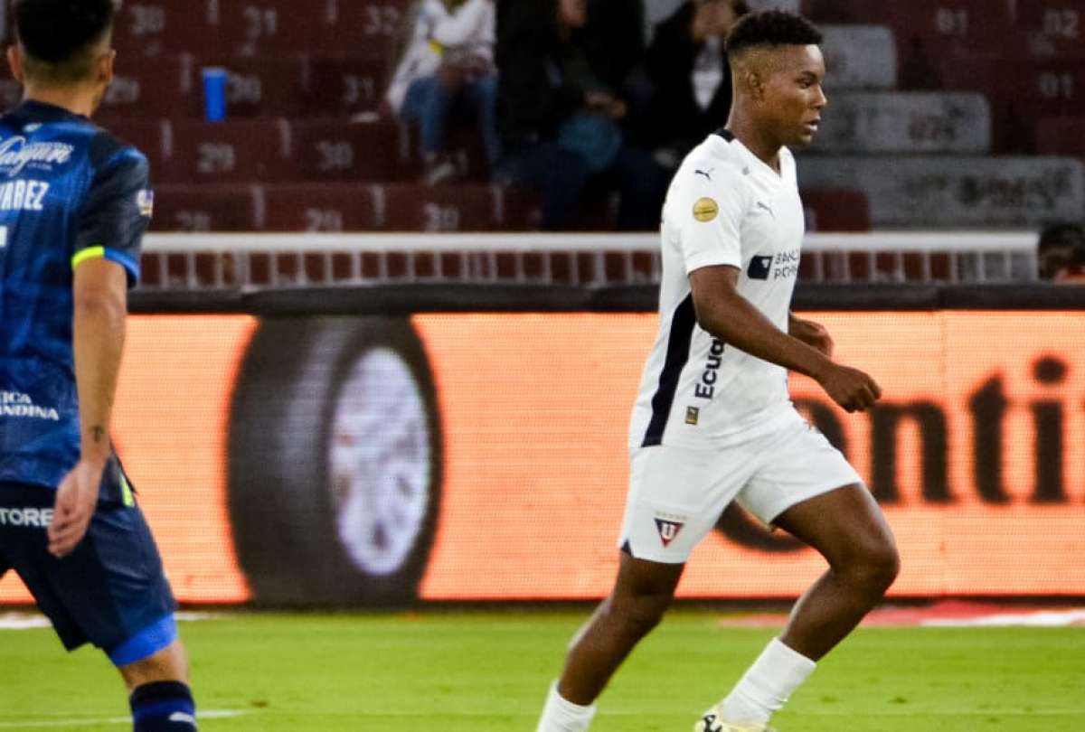 Liga debutó con victoria ante Macará.
