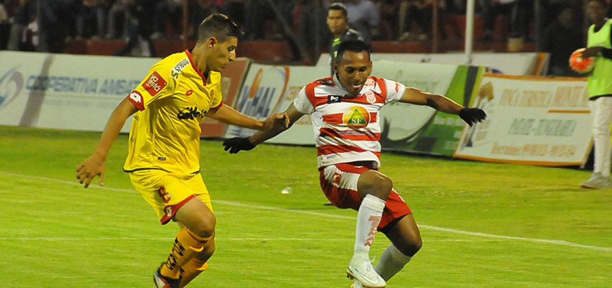 &rarr;Los l&iacute;deres de la serie B, Aucas y T&eacute;cnico Universitario, lograron el ascenso a la A y ma&ntilde;ana definir&aacute;n cu&aacute;l de los dos es el campe&oacute;n del torneo.