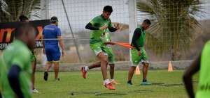 La plantilla de Delf&iacute;n realiz&oacute; ayer labores de activaci&oacute;n neuromuscular, funcionamiento t&aacute;ctico y f&uacute;tbol, en el complejo Los Geranios.
