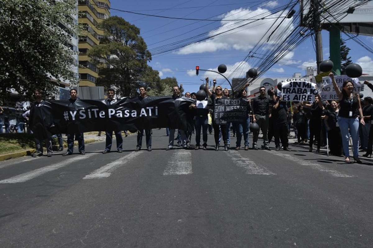 La semana pasada, los trabajadores de las telef&oacute;nicas protestaron por la reforma. Foto: Andr&eacute;s Darquea/ El Tel&eacute;grafo 