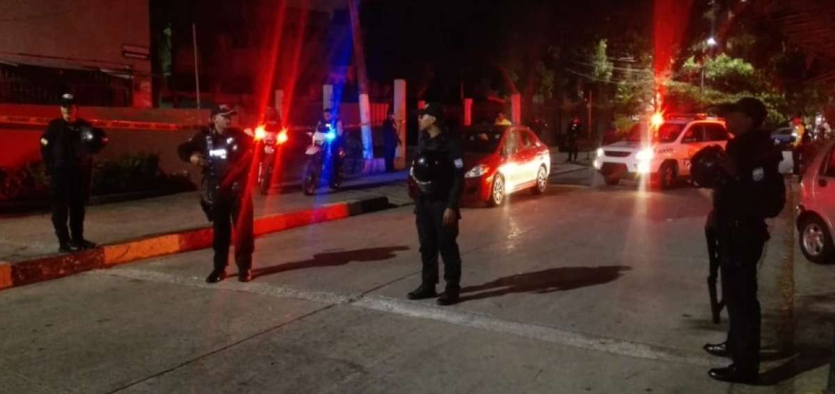 Personal policial resguard&oacute; la zona de la explosi&oacute;n.