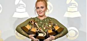 Adele arrasa en los Premios Grammy