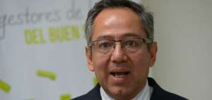 Augusto Espinosa, ministro de Educaci&oacute;n 