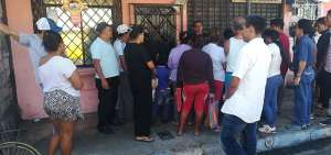 Los vecinos de la v&iacute;ctima, Rosi Aguirre, comentaban sorprendidos c&oacute;mo una hermana puede terminar con la vida de su &ldquo;propia sangre&rdquo;.