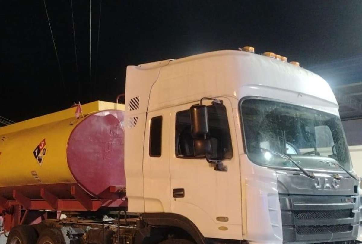 El operativo en Quinind&eacute; dej&oacute; combustible decomisado, veh&iacute;culos retenidos y seis personas aprehendidas.