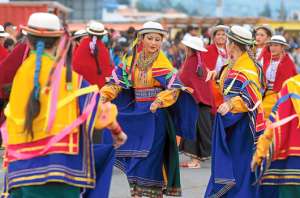 Las parroquias &lsquo;equinocciales&rsquo; festejan junto al sol