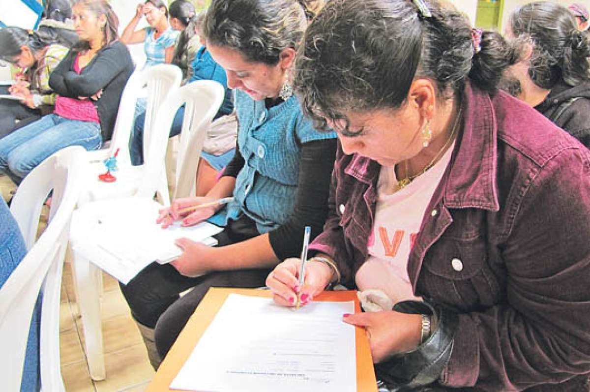 Organizaciones productivas de mujeres registran buenos balances en 20 a&ntilde;os de actividades. Foto: Cortes&iacute;a
