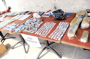 Droga lleg&oacute; a Portoviejo oculta en neum&aacute;ticos