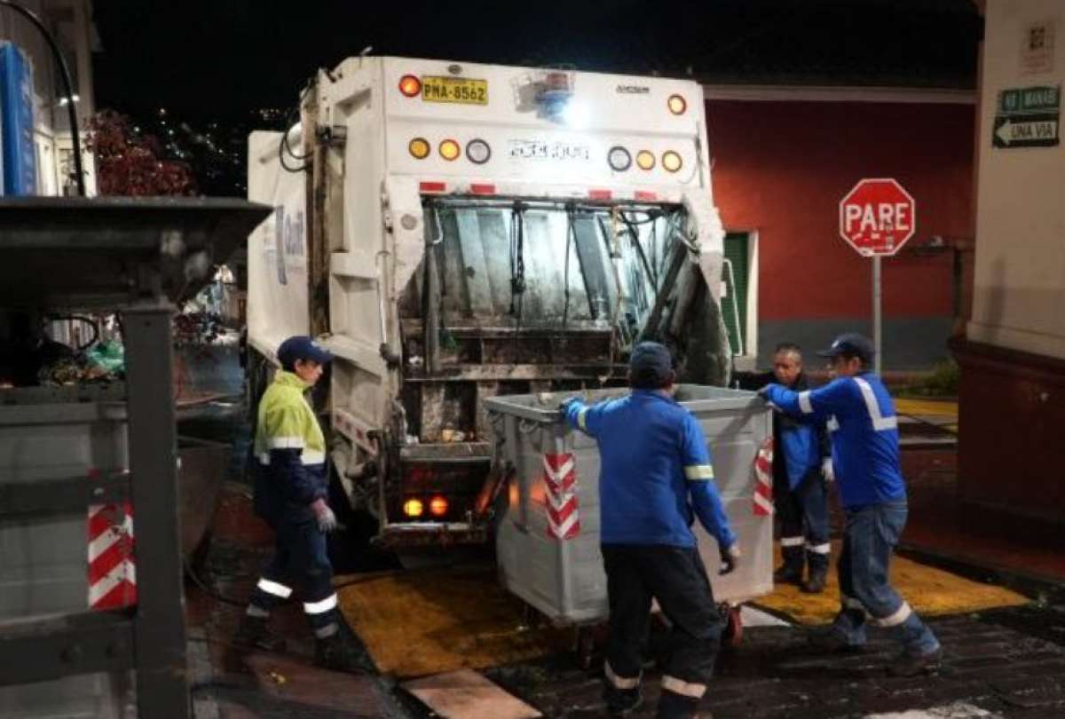 El transporte p&uacute;blico y los mercados adaptar&aacute;n sus horarios durante la restricci&oacute;n nocturna.E