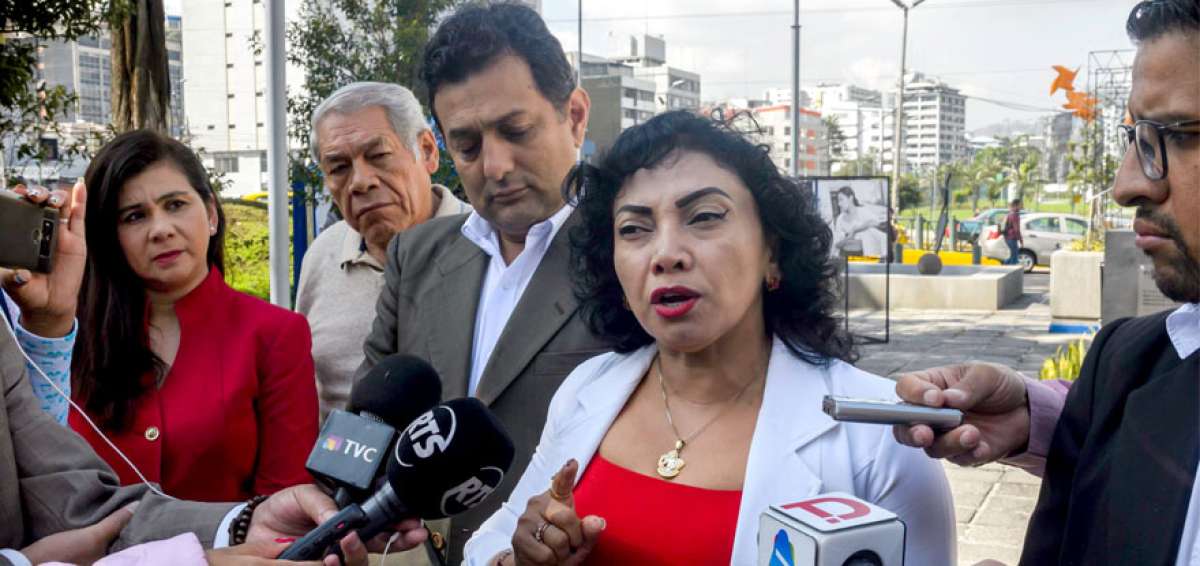 Mery Zamora indic&oacute; que se ratific&oacute; en toda su denuncia en la versi&oacute;n que rindi&oacute; este viernes 23 de noviembre en la Fiscal&iacute;a General.