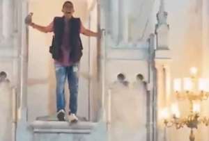 Un hombre grit&oacute; que era el diablo y destruy&oacute; unas im&aacute;genes religiosas en la Iglesia La Ermita, en Cali. 