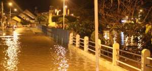 41 personas fueron trasladadas a un albergue por el desbordamiento del r&iacute;o Milagro