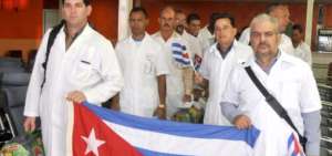 El Estado cubano financia por completo el sistema de salud, uno de sus m&aacute;s publicitados logros junto con la educaci&oacute;n universal gratuita.