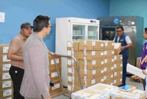 Nueva dotaci&oacute;n de medicamentos para la hemofilia en el Hospital de Machala.