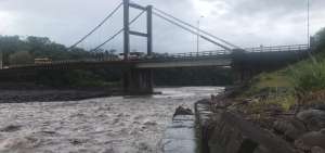 30 personas fueron evacuadas por crecida del caudal del r&iacute;o Upano