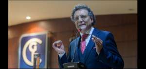 Contralor presenta propuesta de reformas al organismo de control