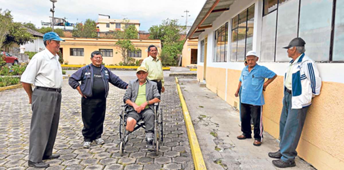 Los residentes de hansen esperan un documento que les garantice su permanencia en este espacio. Foto: John Guevara / El Tel&eacute;grafo