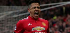 El Manchester United vence al Swansea y se ubica segundo en la Premier